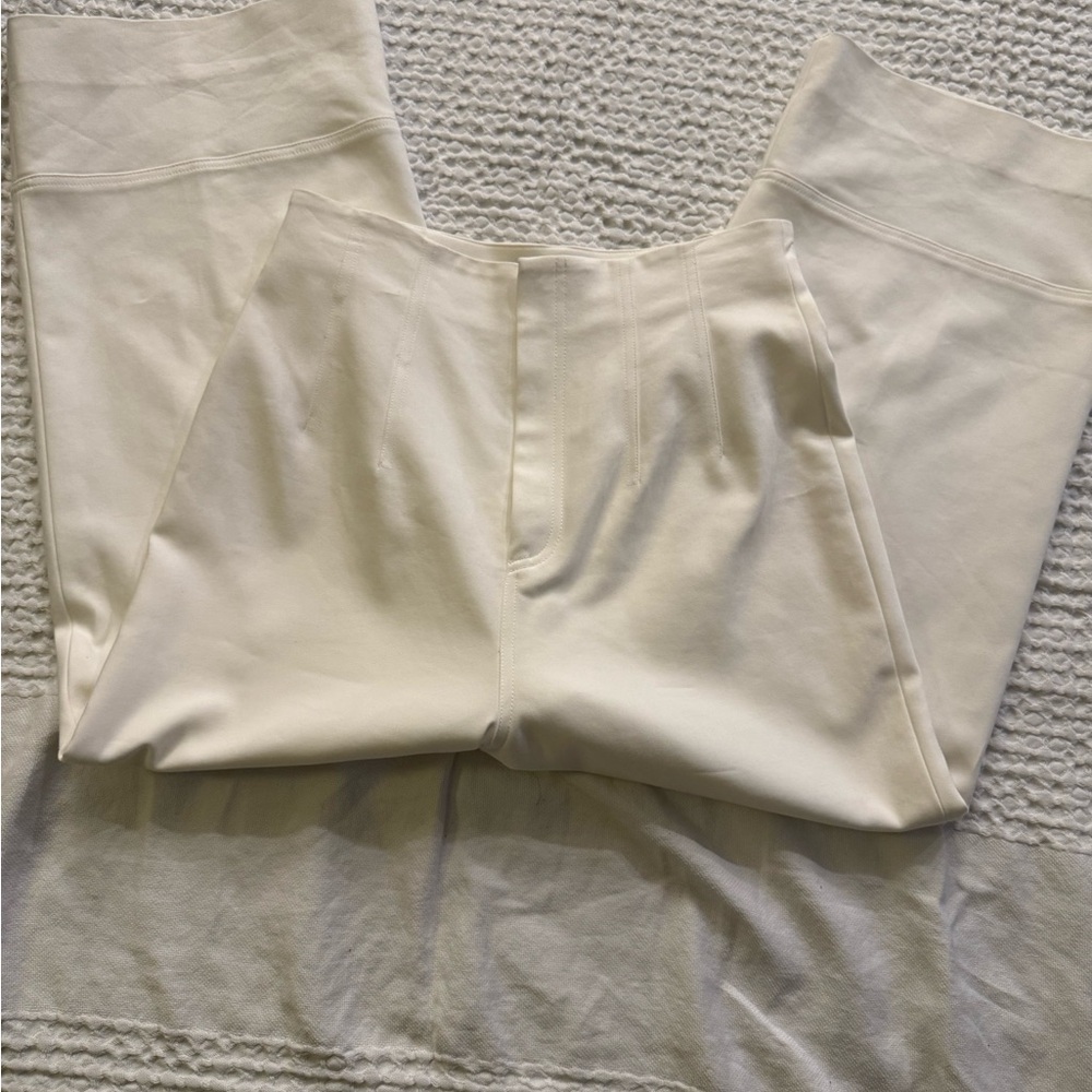 ANTONIO MELANI White Cropped Pants